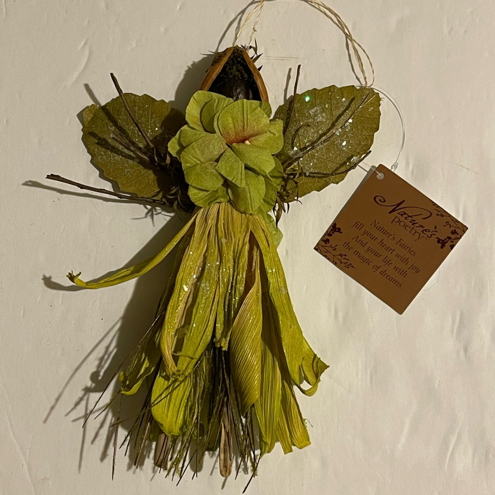 NWT  Enesco Natures Poetry Handcrafted Fairy Ornament Ornie 2011 Green/Ivory Sm